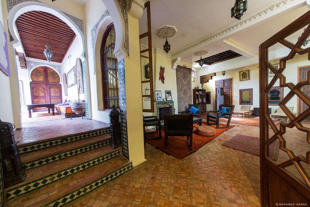Ryad Bahia مكناز المظهر الخارجي الصورة